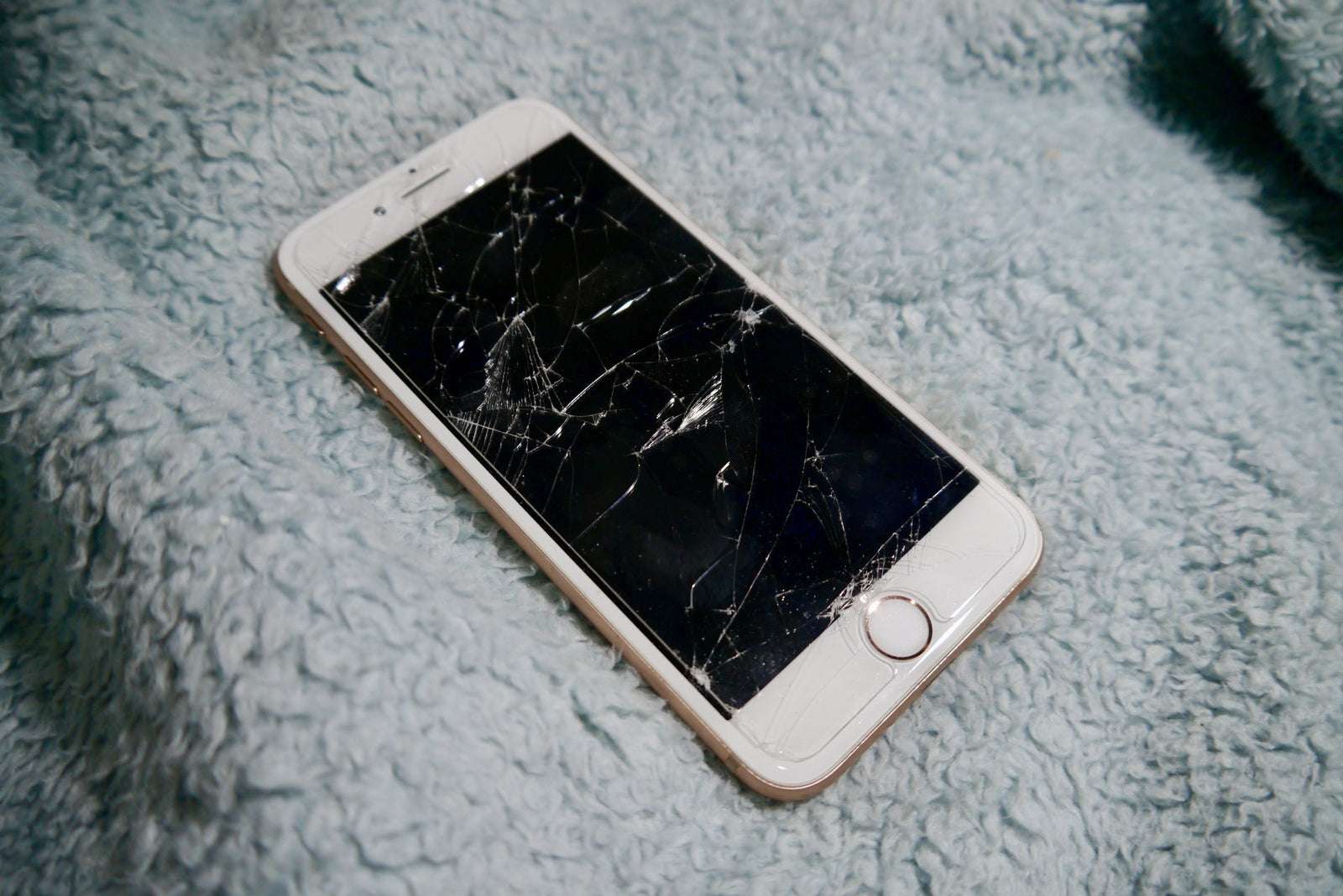 スマホ保護フィルム完全ガイド